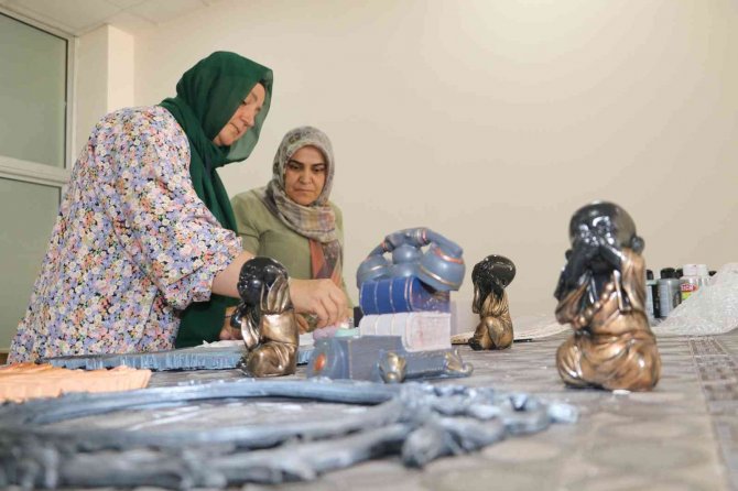 Karaköprü’de Meslek Ve Hobi Kurslarına Yoğun İlgi