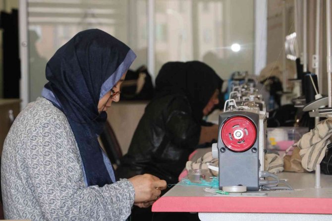 Karaköprü’de Meslek Ve Hobi Kurslarına Yoğun İlgi