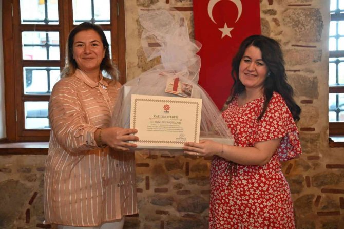 Karesi’de Anneliğe Hazırlık Eğitimi Sona Erdi