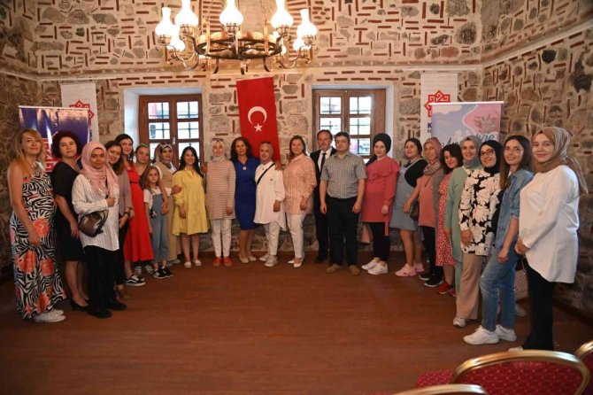 Karesi’de Anneliğe Hazırlık Eğitimi Sona Erdi