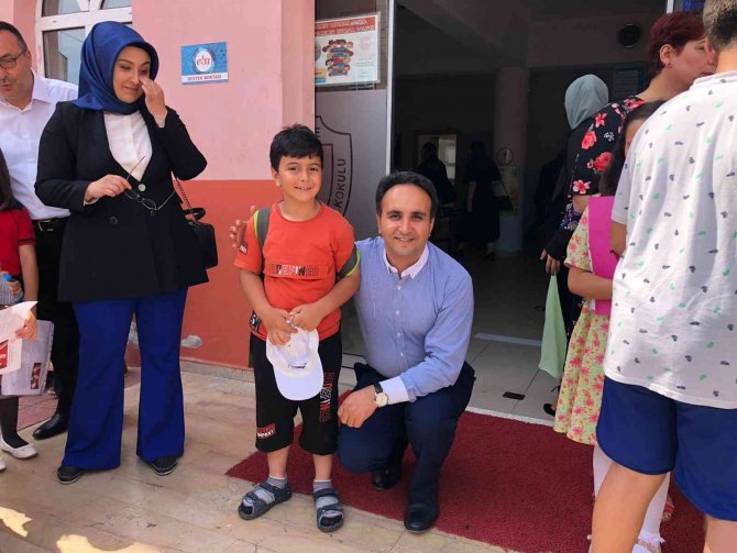 Öğrencilerin Karne Heyecanı