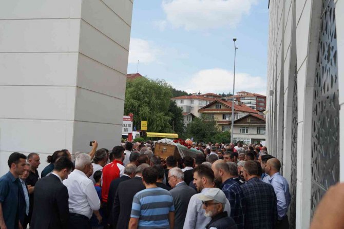 Gözyaşları 12 Yaşındaki Tuana İçin Aktı
