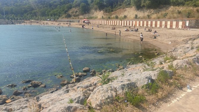Gece Denize Girip Boğulan Genç Hayatını Kaybetti