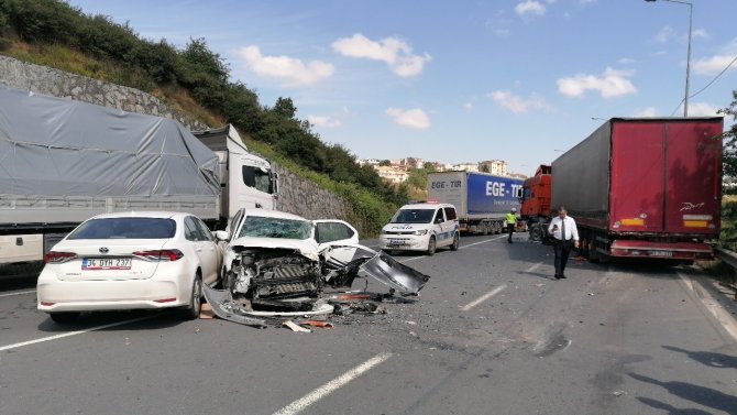 Şerit İhlali Zincirleme Kazaya Sebep Oldu