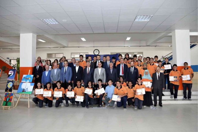 Konya’da 471 Bin 20 Öğrenci Karne Heyecanı Yaşadı