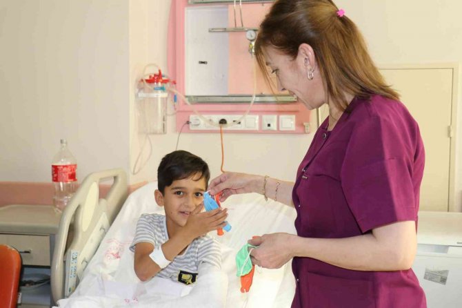 Sağlık Çalışanlarından Örnek Davranış