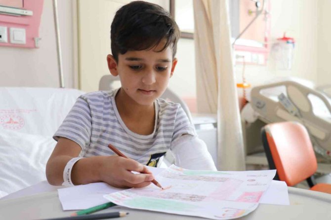 Sağlık Çalışanlarından Örnek Davranış