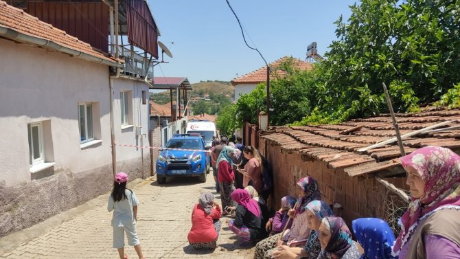 Manisa’da Vahşet: Karı Koca Bıçaklanarak Öldürülmüş Halde Bulundu