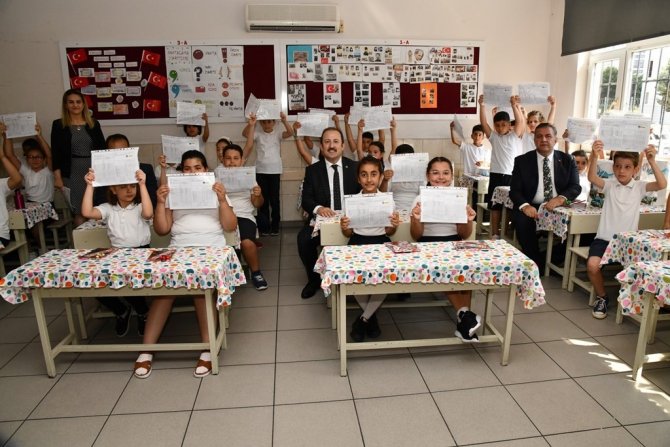 Mersin’de 406 Bin 912 Öğrenci Karne Heyecanı Yaşadı