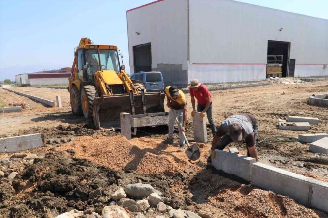 Turgutlu’nun Her Köşesinde Çalışıyorlar
