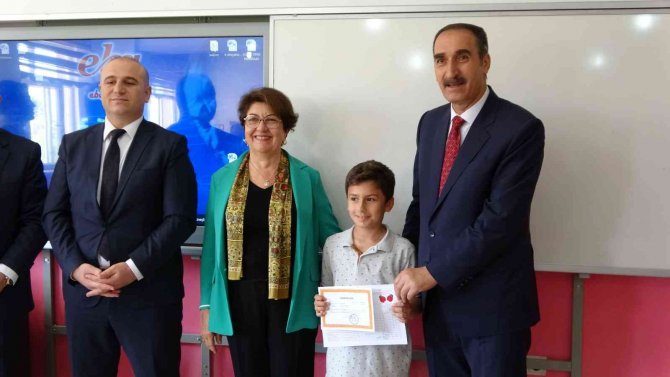 Muş’ta 107 Bin 321 Öğrenci Karne Heyecanı Yaşadı