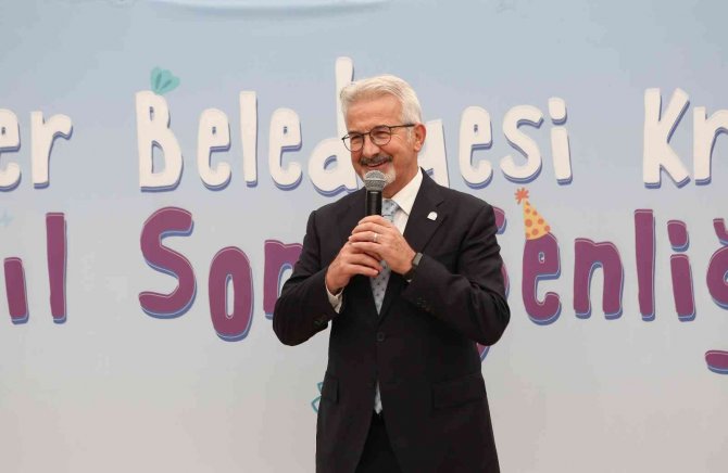 Nilüfer Kreşlerinde Yılsonu Şenliği