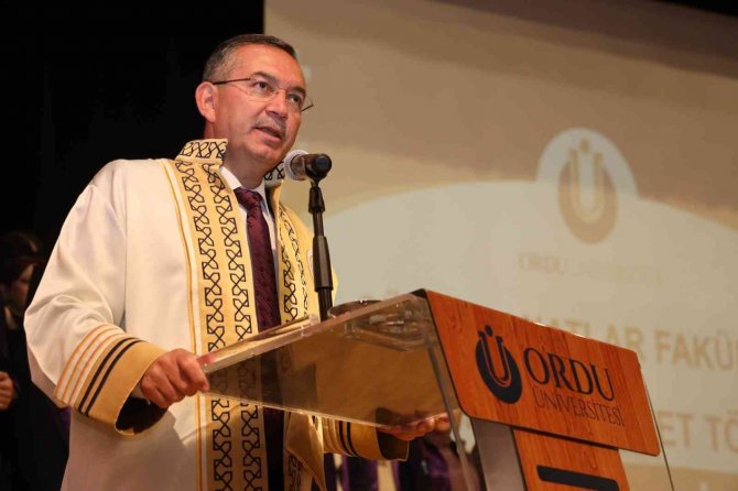 Rektör Prof. Dr. Ali Akdoğan: “Üniversitemiz Her Geçen Yıl Çıtayı Yükseltiyor”