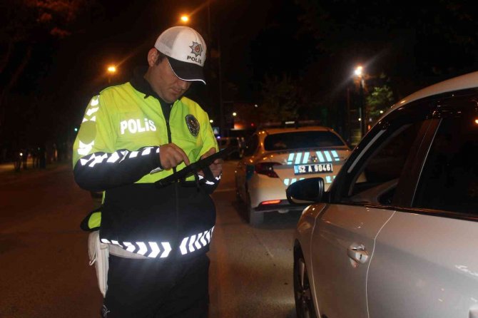 Ünye Polisinden Şok Denetim: 1 Saatlik Uygulamada 9 Bin Lira Ceza