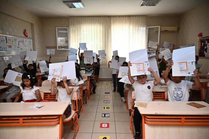Osmaniye’de 135 Bin Öğrenci Karne Heyecanı Yaşadı