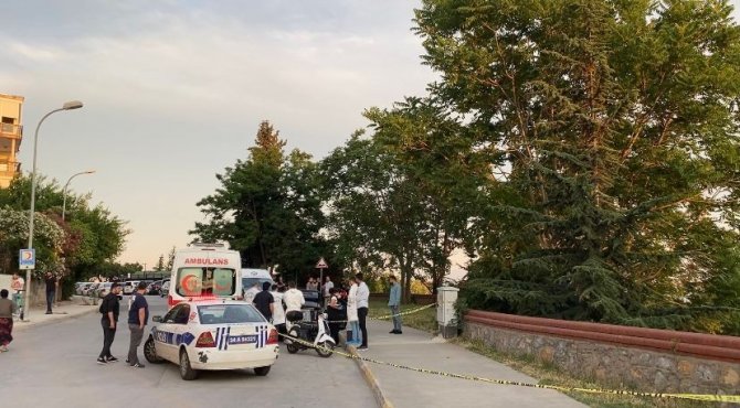 Pendik’te Şoke Eden Olay: Otomobilinin İçinde Ölü Bulundu