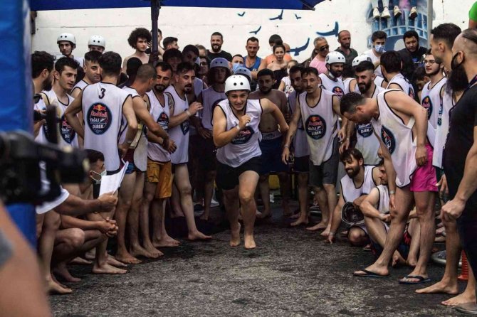 Red Bull Yağlı Direk, Üç Şehirde Aynı Anda Yapılacak