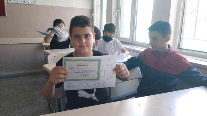 Tekirdağ’da 200 Bini Aşkın Öğrenci Karne Heyecanı Yaşadı
