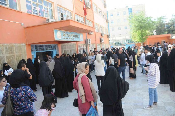 Cizre’de 46 Bin 842 Öğrenci Karne Heyecanı Yaşadı