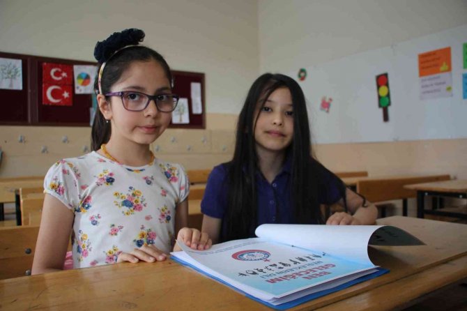İ̇lkokul Öğrencileri Kaleme Aldıkları Kitabın Baskısı İçin Sponsor Arıyor