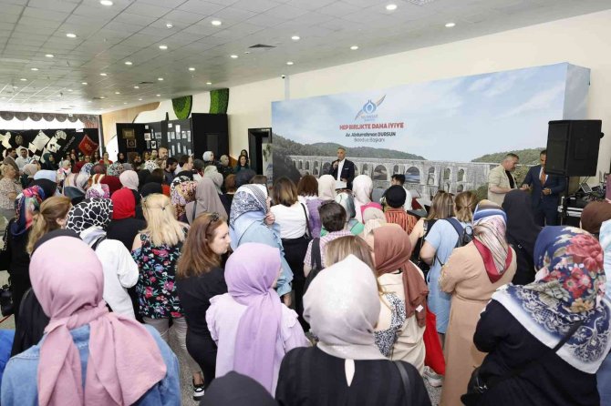 Sultangazi Belediyesi Kadın Sanat Ve Mesleki Eğitim Kurslarından Göz Dolduran Sergi