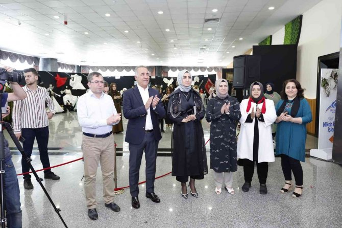 Sultangazi Belediyesi Kadın Sanat Ve Mesleki Eğitim Kurslarından Göz Dolduran Sergi