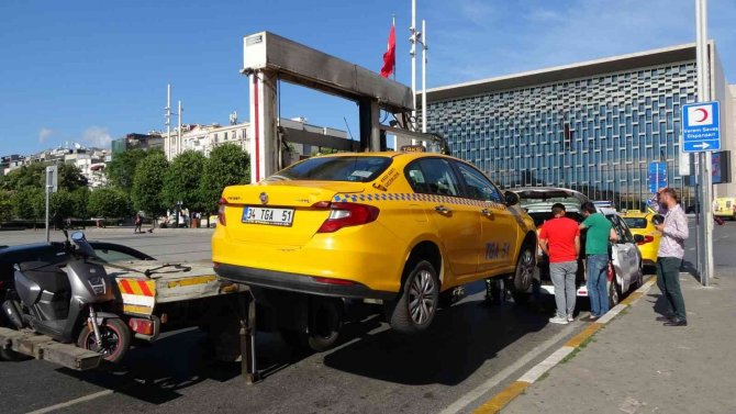 Taksim’de Yapılan Denetimde Taksicilere Ceza Yağdı