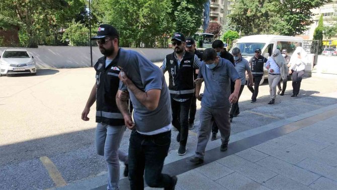Tokat’ta Rüşvet Operasyonu: 8 Gözaltı
