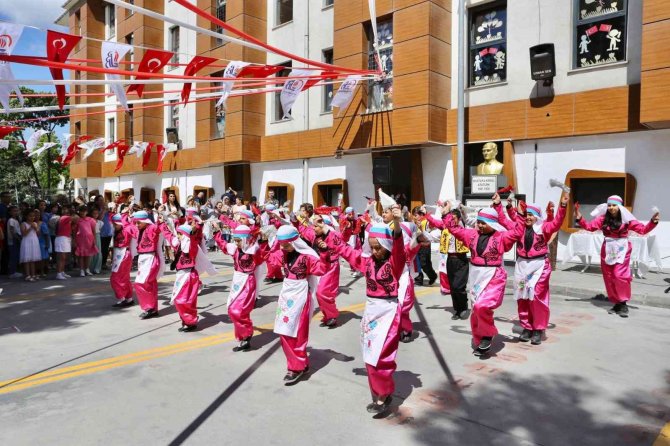 Bayrampaşa’da Karne Heyecanı