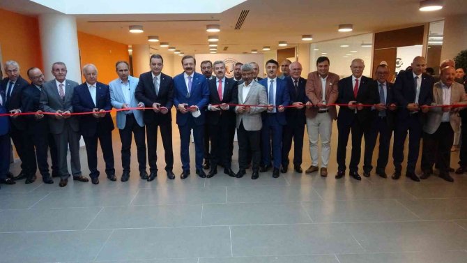 Uşak’ta "Ekonomiye Değer Katanlar Ödül Töreni"