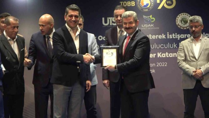 Uşak’ta "Ekonomiye Değer Katanlar Ödül Töreni"