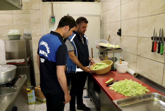 Van’da Zabıta Ekipleri Lokanta Ve Restoranları Denetledi