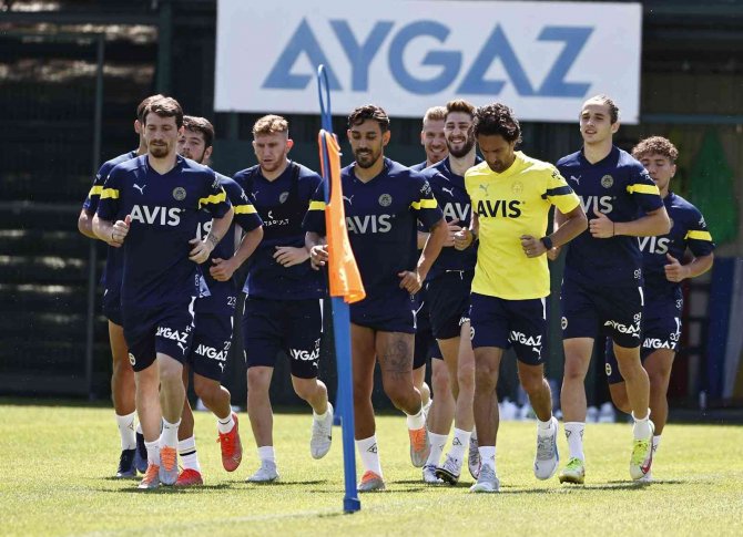 Fenerbahçe’de Bruma İlk Antrenmanına Çıktı