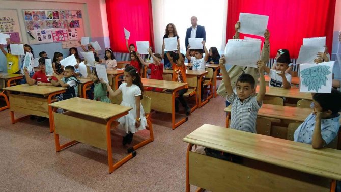 Yozgat’ta 74 Bin 988 Öğrenci Karne Heyecanı Yaşadı