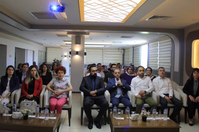 Erzincan’da, Hastane Öncesi Obstetrik Aciller Eğitici Eğitimi Verildi