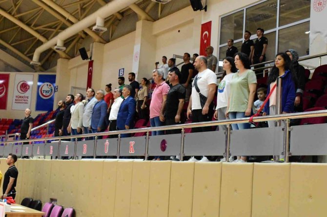 Anali̇g Voleybol Çeyrek Finallerinin Açılış Seremonisi Yapıldı