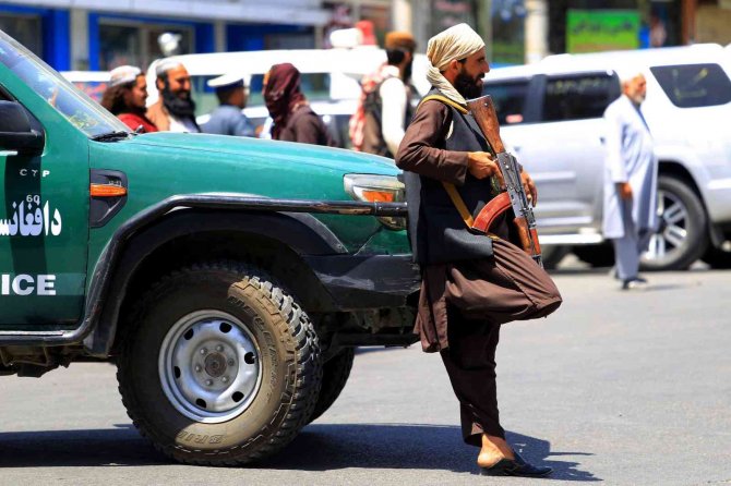 Afganistan’da Tapınağa Saldırı: 2 Ölü, 7 Yaralı