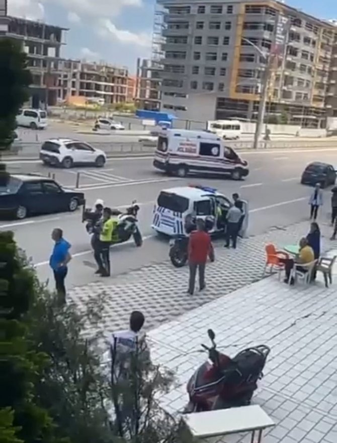 Afyonkarahisar’da 9 Araç Birbirine Girdi: 19 Yaralı