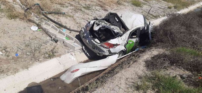 Ankara’da Otomobil Şarampole Yuvarlandı, Hamile Kadın Hayatını Kaybetti
