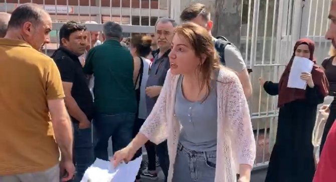 Tyt’ye Geç Kalanlar Kapıdan Döndü