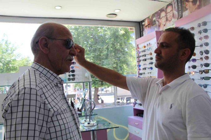 Uzman Optisyen Uyardı: "Sahte Güneş Gözlükleri Kalıcı Hastalıklara Neden Olabilir"