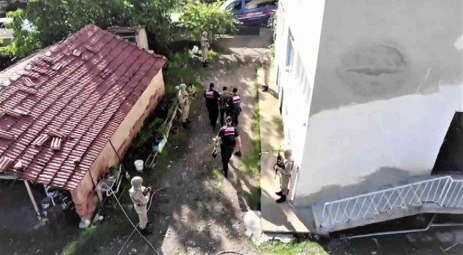 Jandarma Ekiplerinden Aydın’da Uyuşturucu Operasyonu