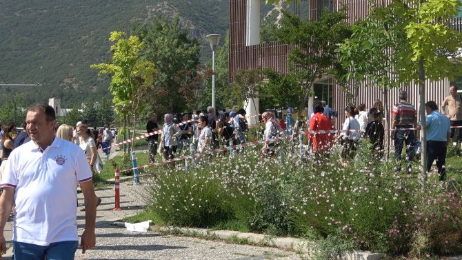 Sınava Yetişemeyence Büyük Üzüntü Yaşadı