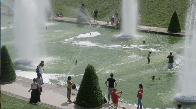 Fransa’da Aşırı Sıcaklar Nedeniyle Alarm Verildi