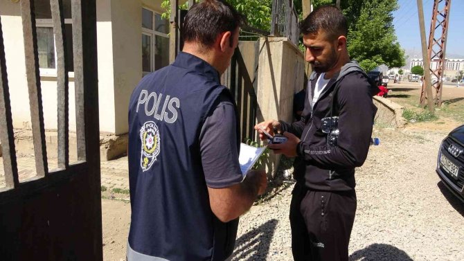 Yüksekova’da Yks Heyecanı Başladı