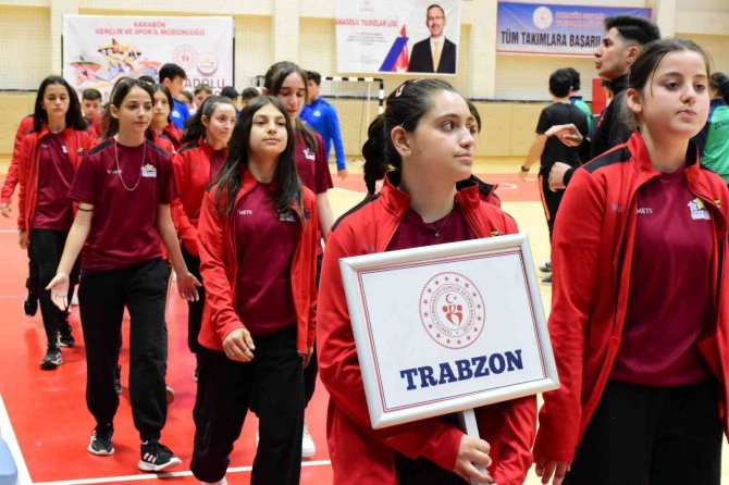 Anali̇g Voleybol Çeyrek Finallerinin Açılış Seremonisi Yapıldı
