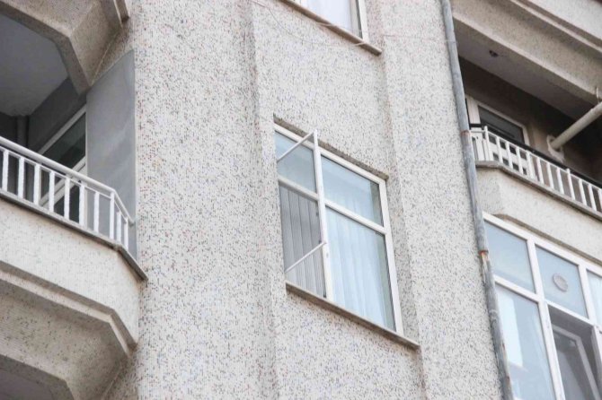 3. Kattan Düşen 5 Yaşındaki Çocuk Ağır Yaralandı
