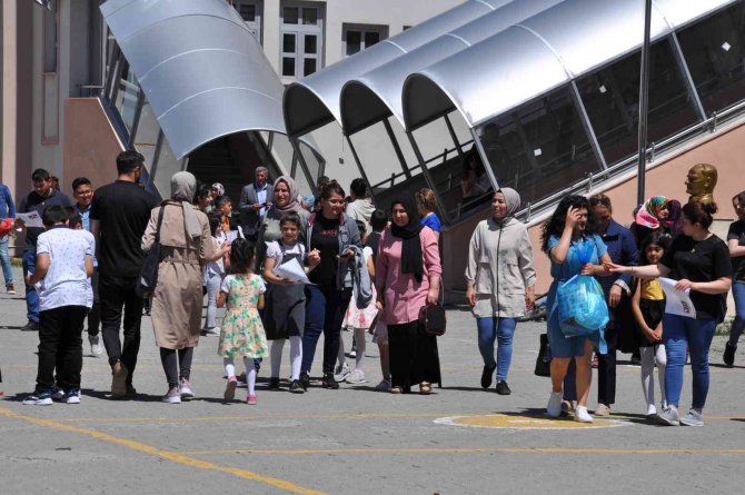 Kars’ta Yks Heyecanı Başladı