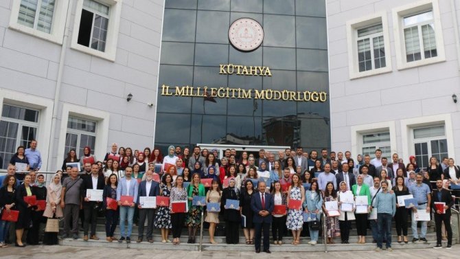 Kütahya’da ’Ulusal Kalite Etiketi’ Alan Öğretmenlere Ödül