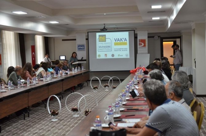 ‘Muhasebe Eğitiminde Vak’a Çalıştayı’ Bozüyük Ev Sahipliğinde Gerçekleştirildi